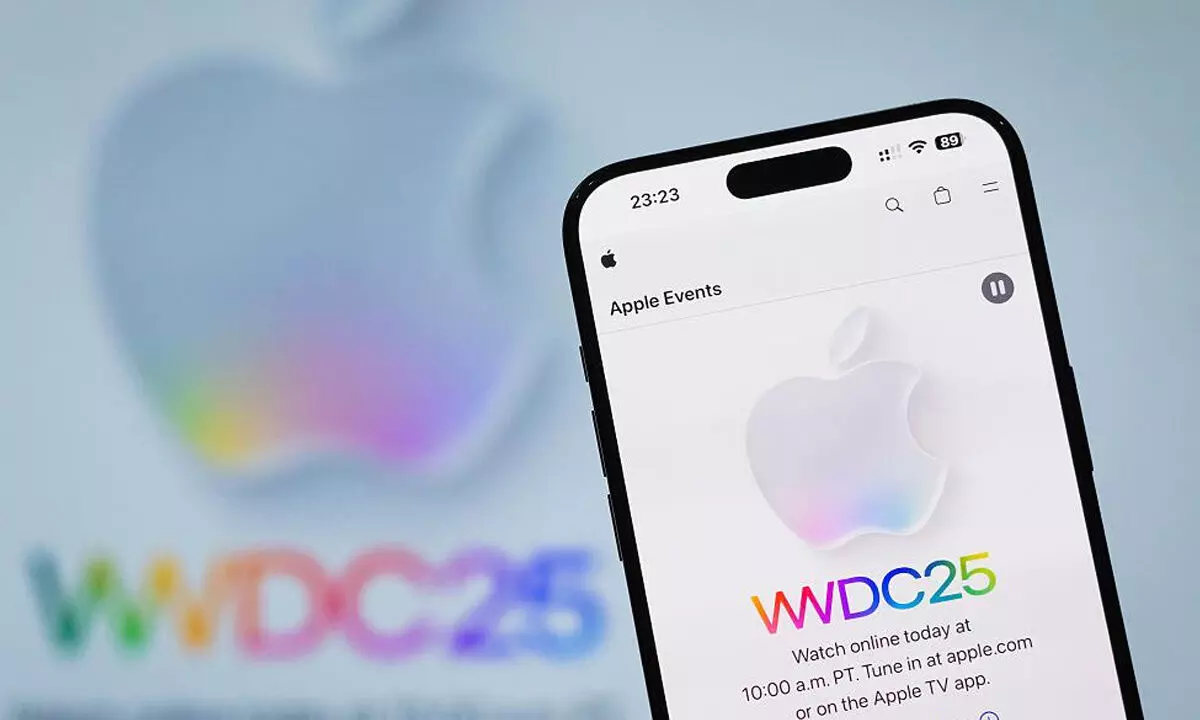 Apple Unveils New AI Features at WWDC 2025, But Siri Remains Stuck in the Past