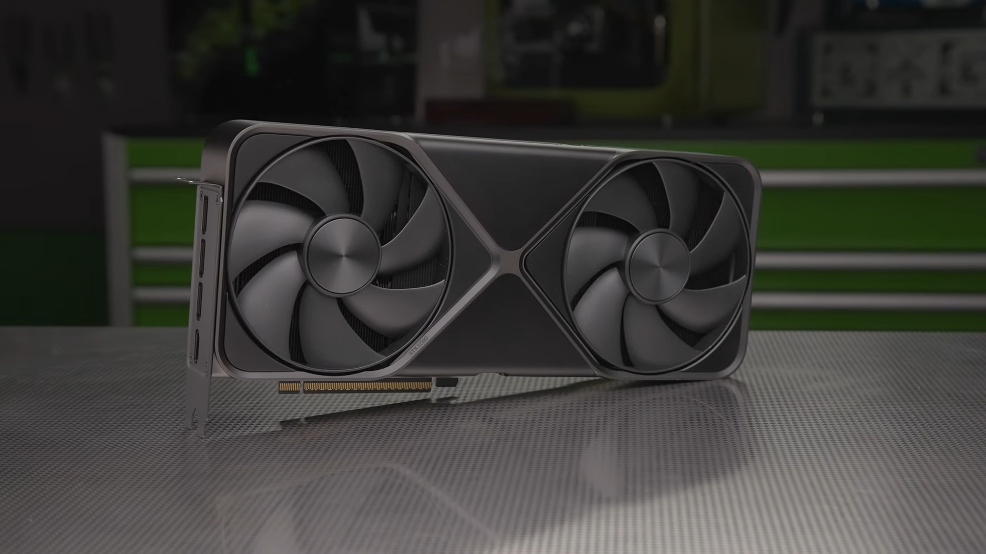 RTX 5090 впервые продаётся ниже 00 — падение цен началось RTX 5090 впервые продаётся ниже 00 — падение цен началось