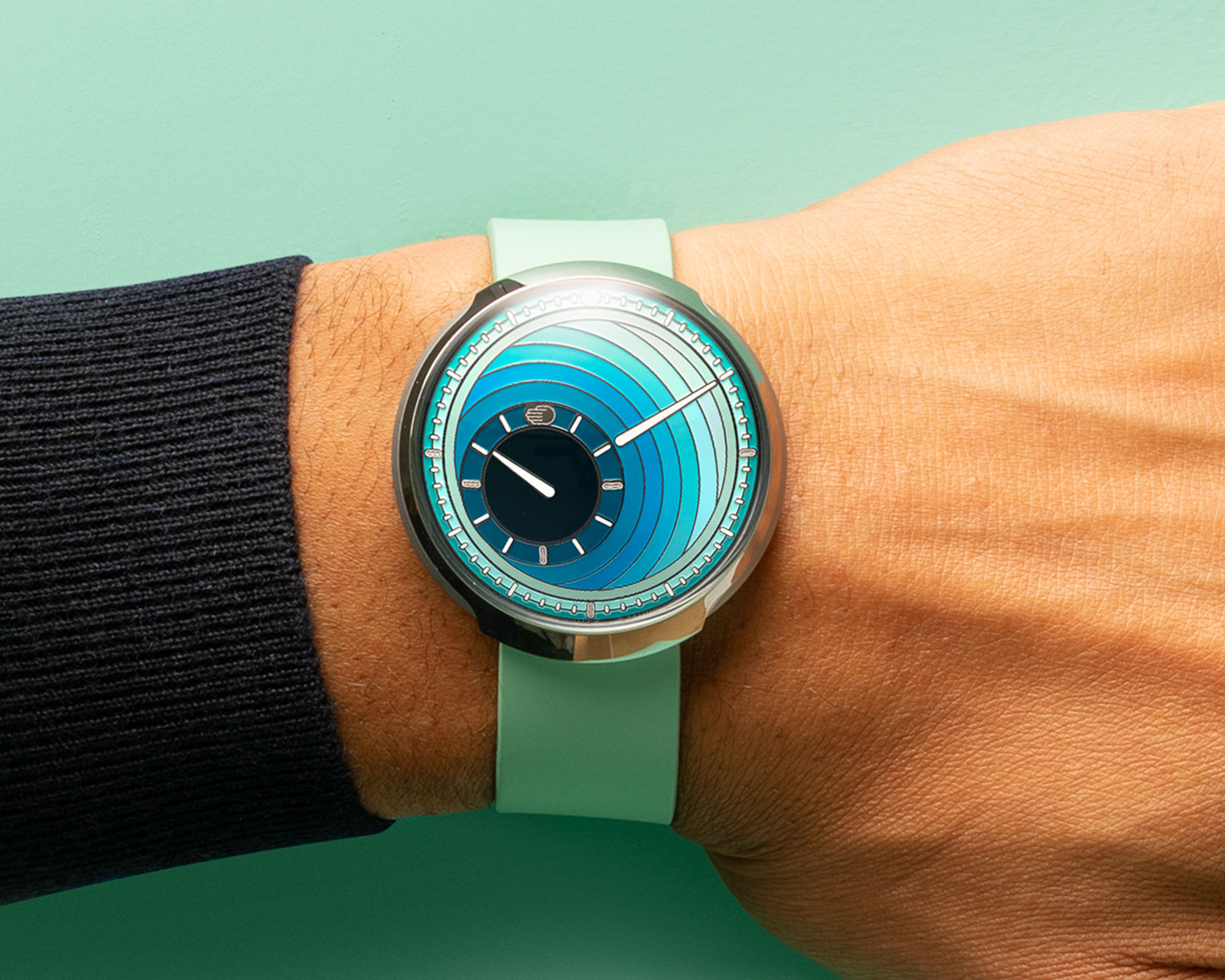 Ressence Type 8 DE1 и DE2: смелое арт-сотрудничество
