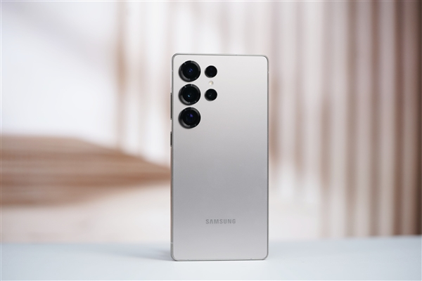 Samsung Galaxy S26 Ultra: камеру на 50 МП и другие улучшения Samsung Galaxy S26 Ultra: камеру на 50 МП и другие улучшения
