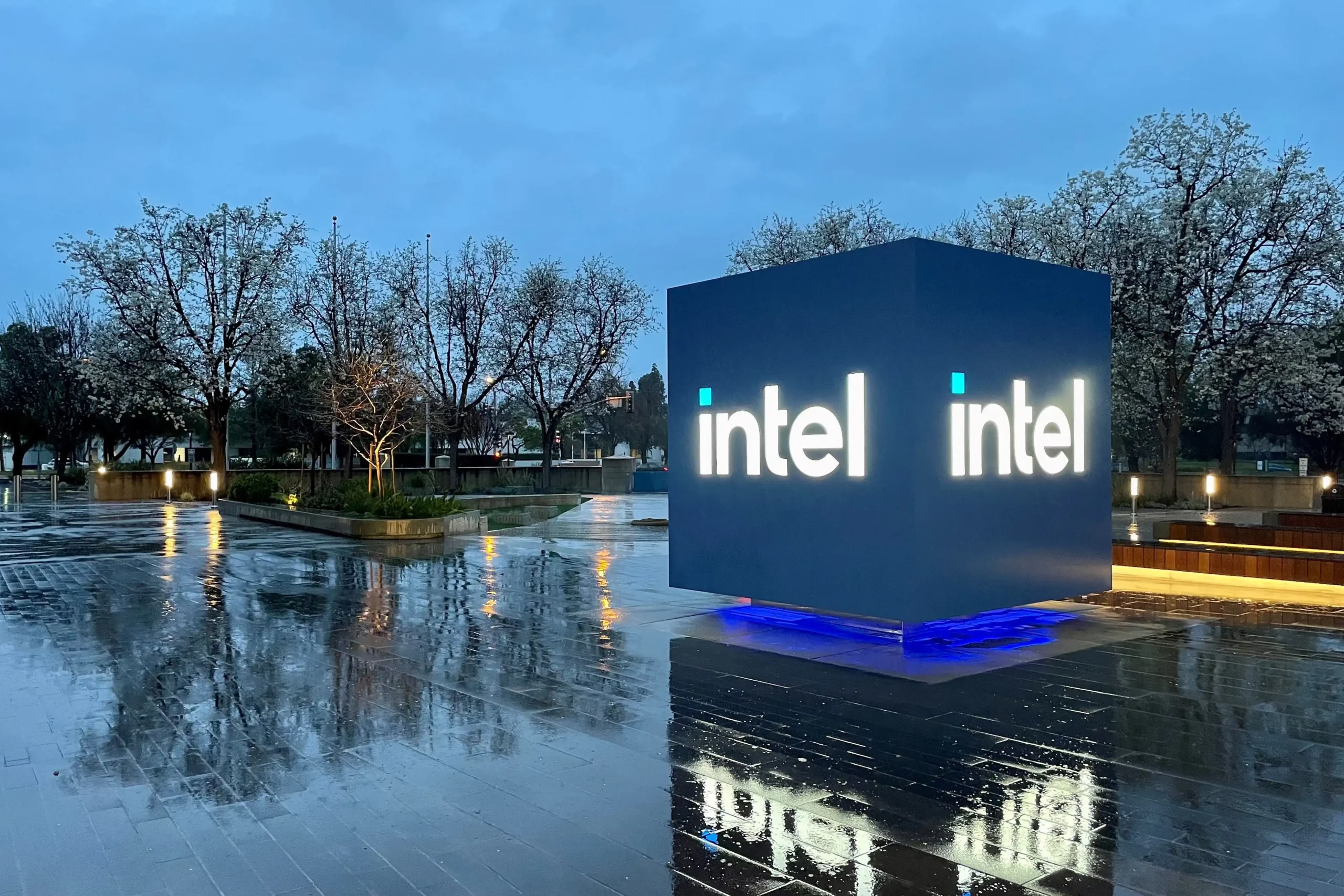 Ган Дуань покинул Intel ради Samsung: ключевые технологии теперь у конкурентов Ган Дуань покинул Intel ради Samsung: ключевые технологии теперь у конкурентов