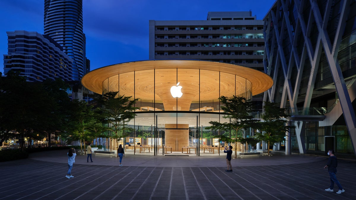 Apple теряет талантливых специалистов в области ИИ: Meta и OpenAI активно переманивают сотрудников Apple теряет талантливых специалистов в области ИИ: Meta и OpenAI активно переманивают сотрудников
