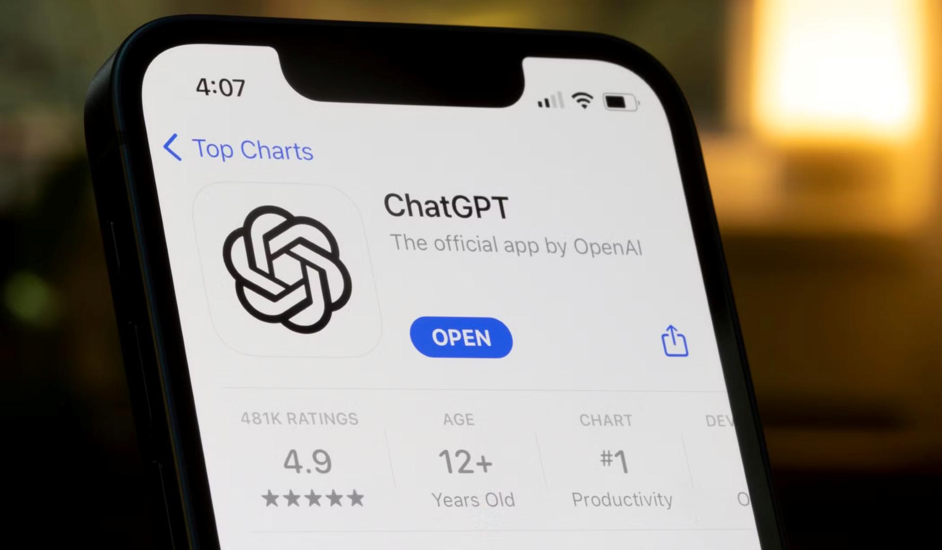 Musk Targets Apple Over ChatGPT Favoritism, Altman Hits Back