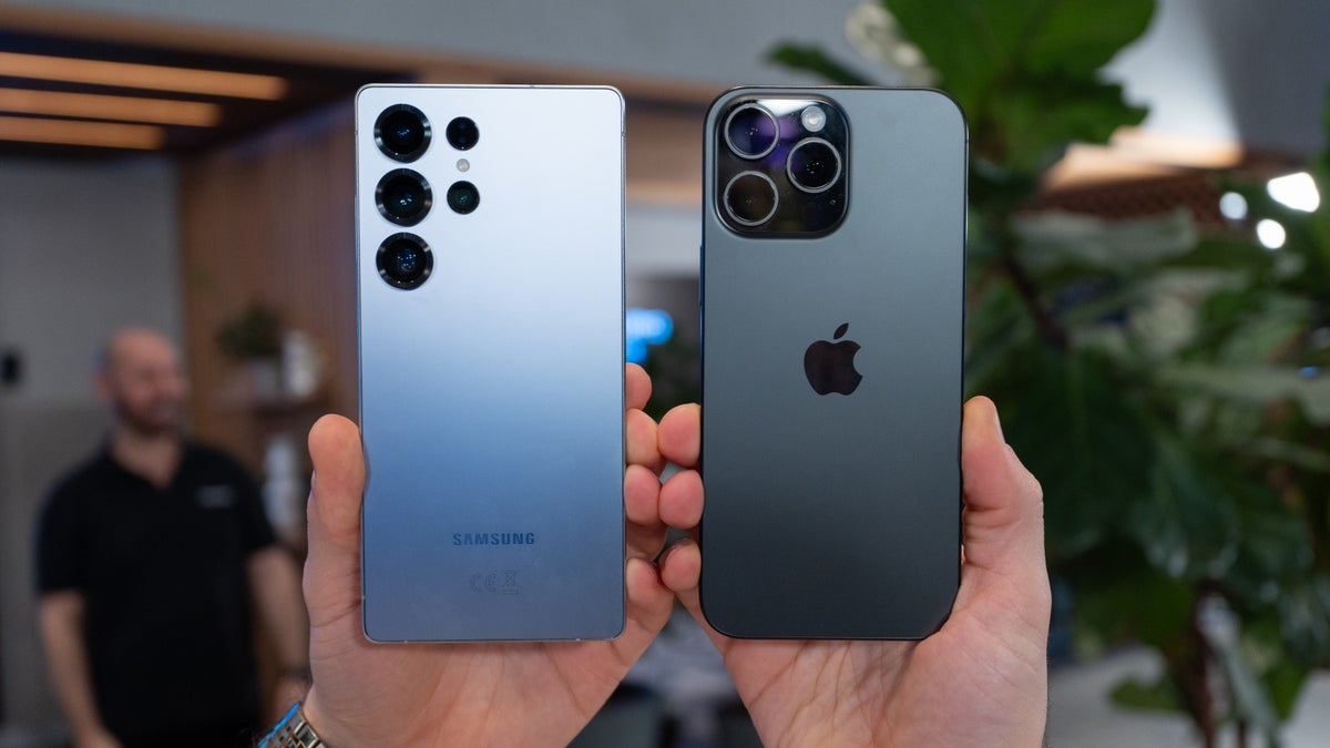 Samsung Beats Apple in India’s Super-Premium Smartphone Race
