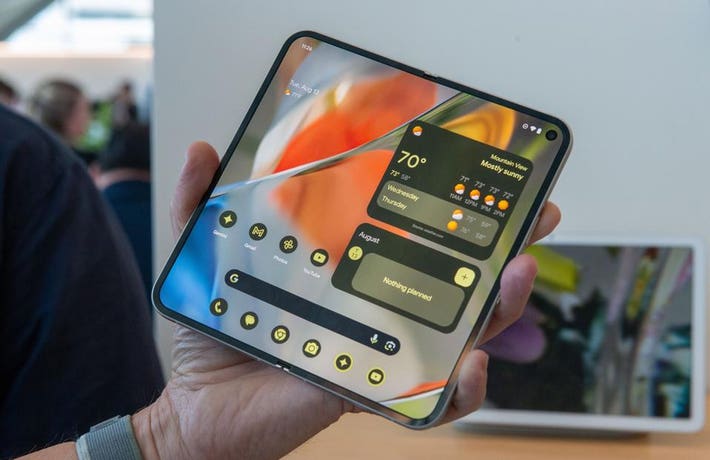 Google’s Pixel 10 Pro Fold Teaser Packs Style and Subtle Apple Shade