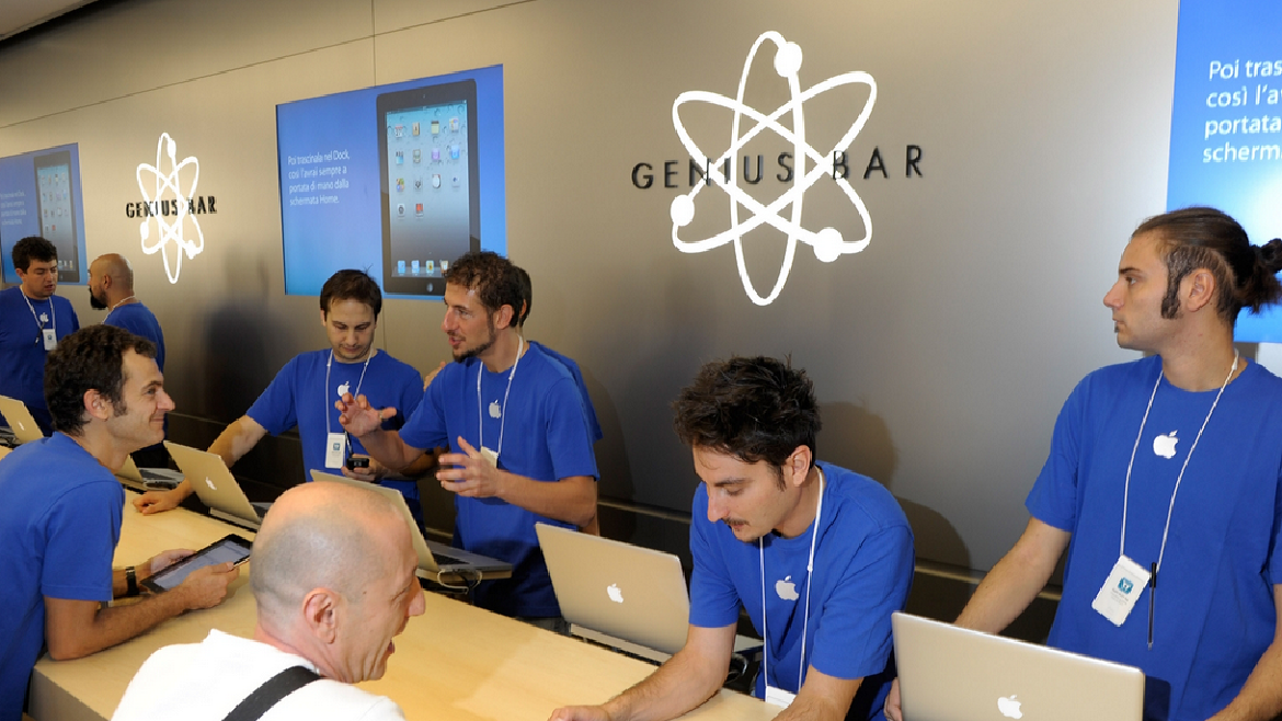 Apple to Test In-Store iPad Repairs by Year-End