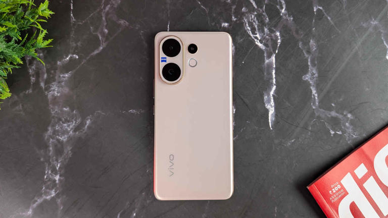 vivo V60 Debuts in India with Huge Battery and ZEISS Cameras