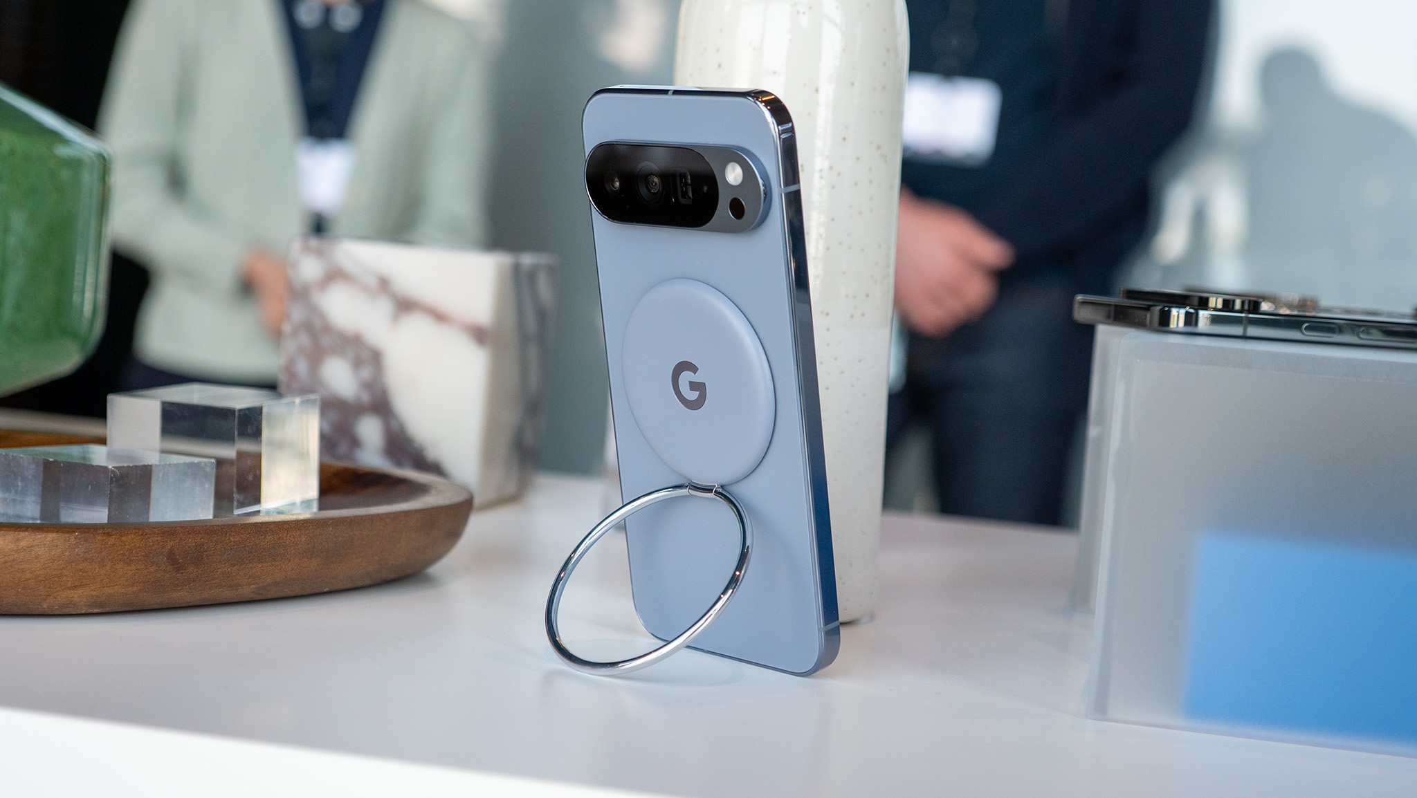 Pixel 10: Qi2 с магнитами и новые аксессуары Pixelsnap Pixel 10: Qi2 с магнитами и новые аксессуары Pixelsnap