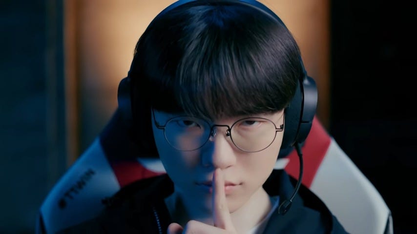 Stray Kids выпускают Ceremony с камео легенды League of Legends Faker Stray Kids выпускают Ceremony с камео легенды League of Legends Faker