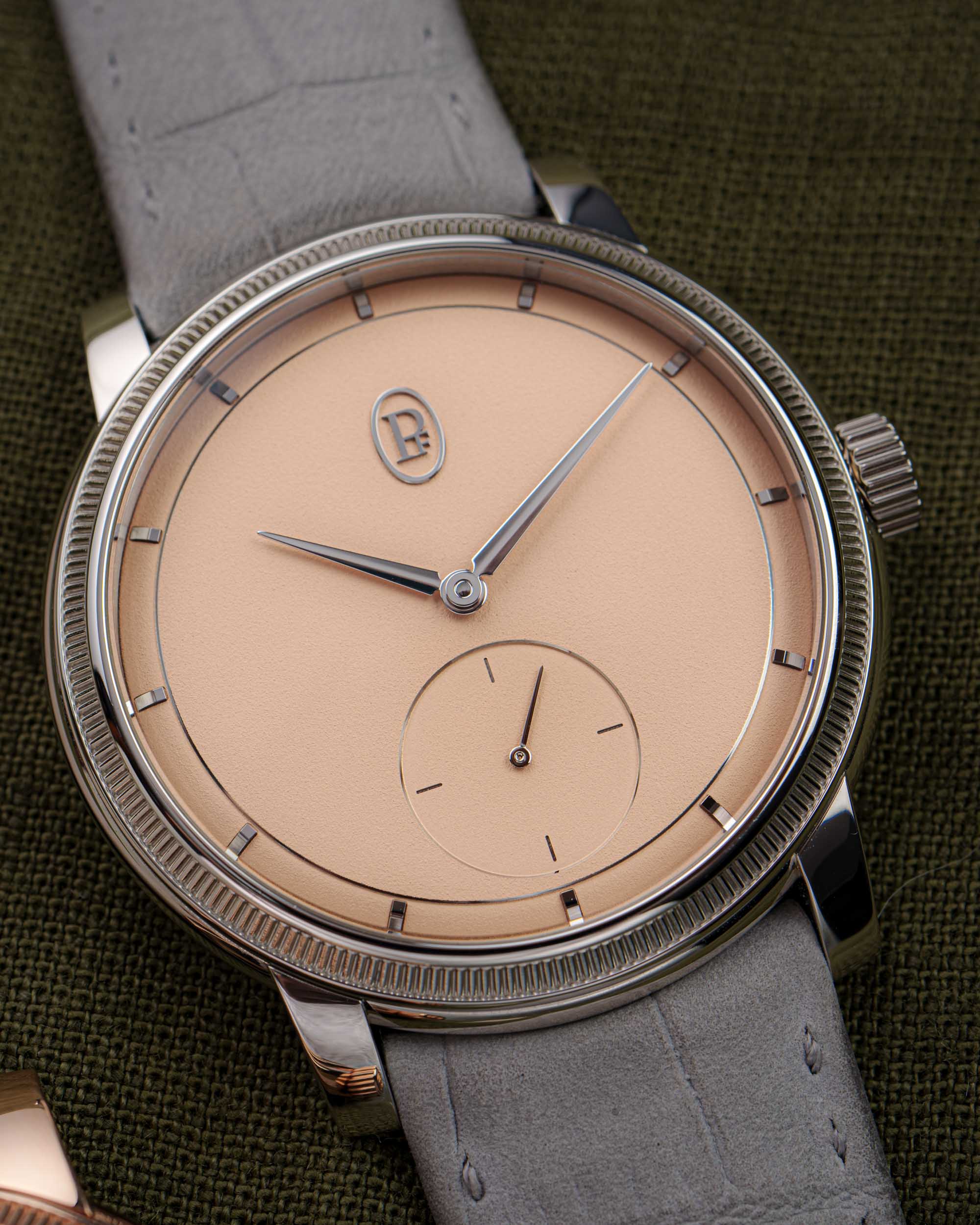 Parmigiani Toric Petite Seconde «Dune» и «Golden Hour»: тихая роскошь
