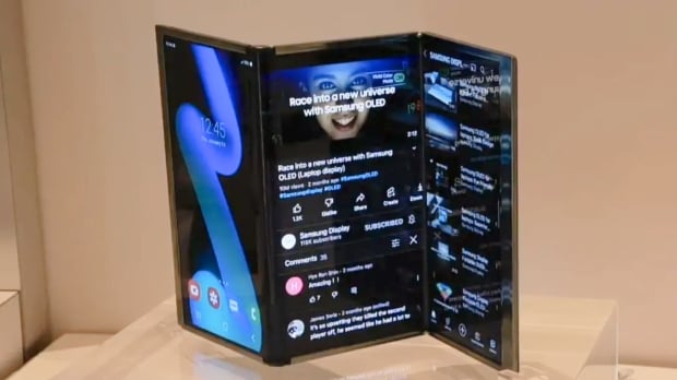 Samsung retrasa su tri-fold y Huawei toma la delantera con el Mate XTs