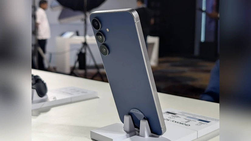 Samsung Galaxy S25 FE oficial: más potencia, batería más grande y funciones con IA