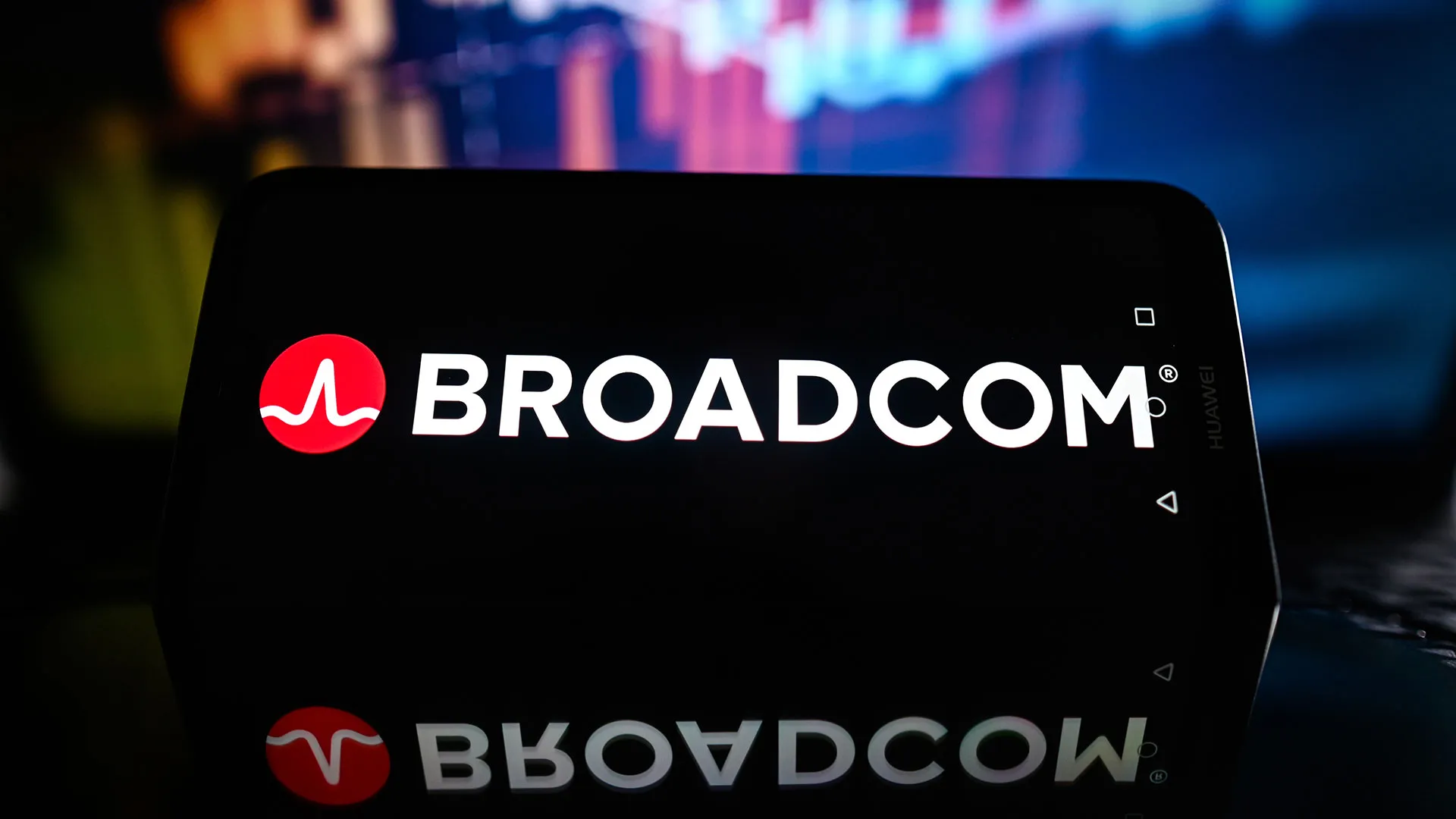 El boom de la IA impulsa a Broadcom y eleva a Hock Tan al nivel de Steve Jobs