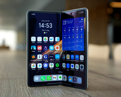 Honor Magic V5 доказал автономность, пережив чтение самого длинного романа Honor Magic V5 доказал автономность, пережив чтение самого длинного романа