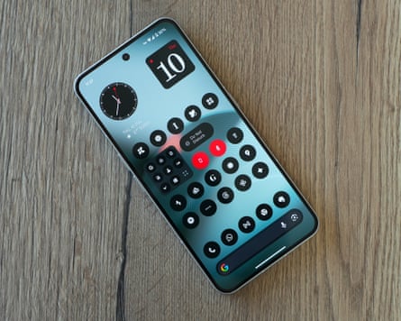 Nothing Phone (3): £300 скидки для владельцев старых моделей