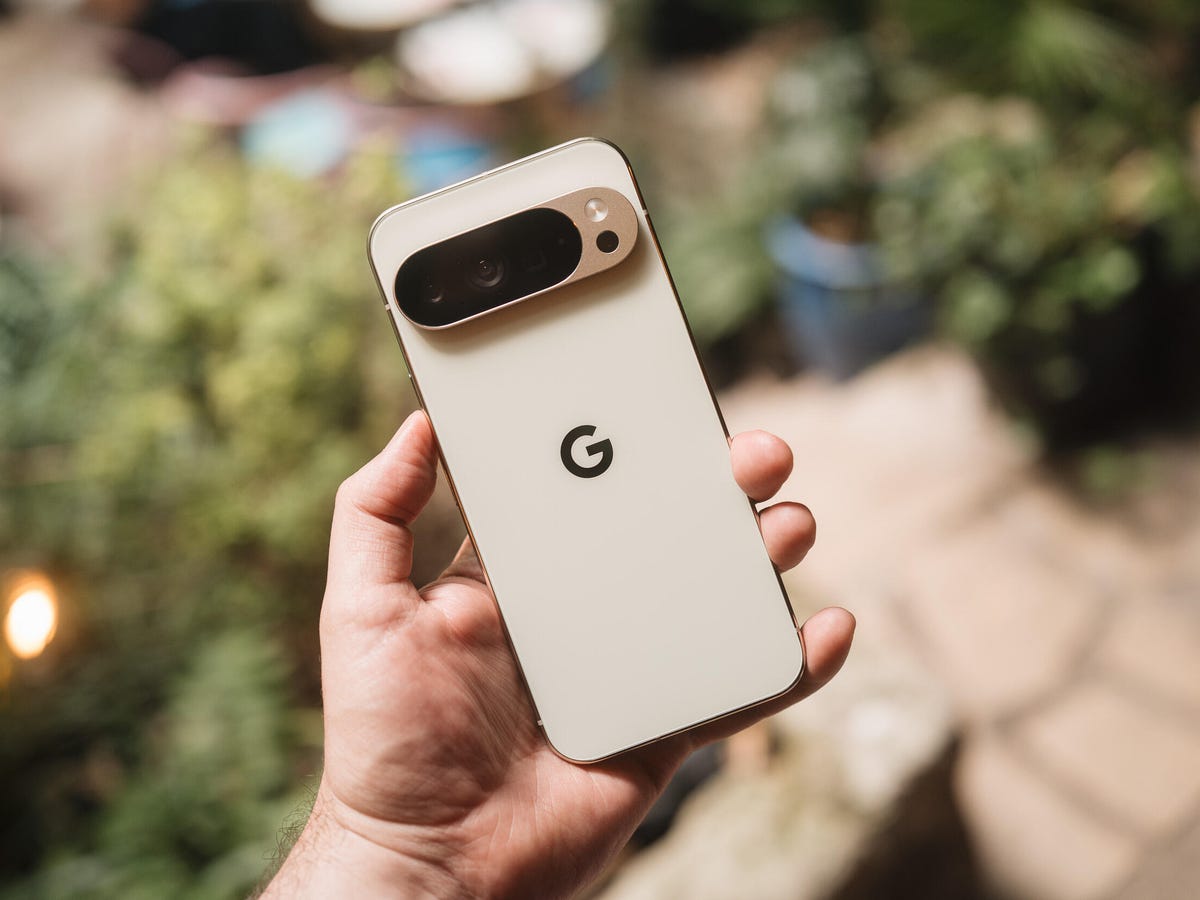 Pixel 10 Pro XL получил неудобный микрофон для съёмки в горизонтальном режиме