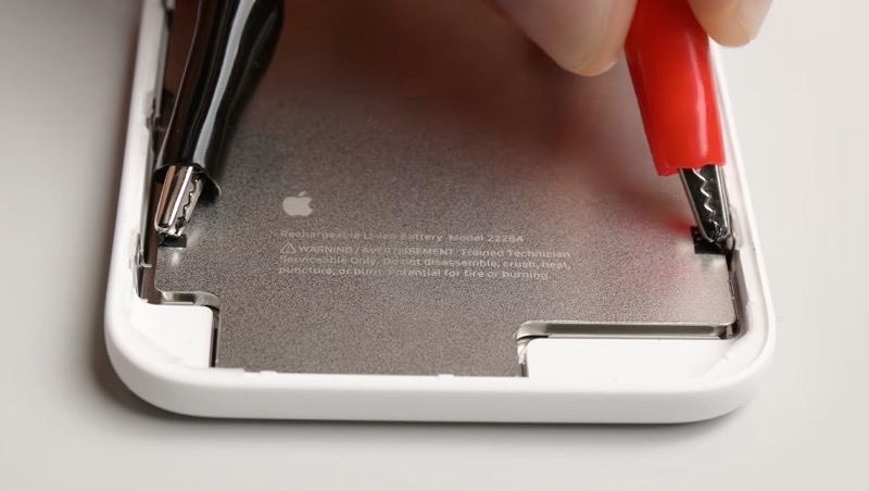 Разбор iPhone Air: ремонтопригодность и секрет с батареей