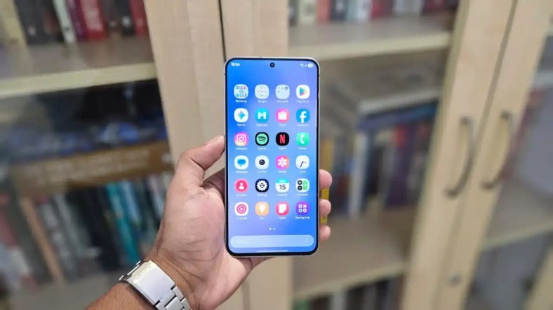 Стабильное обновление One UI 8.0 вышло для серии Samsung Galaxy S23