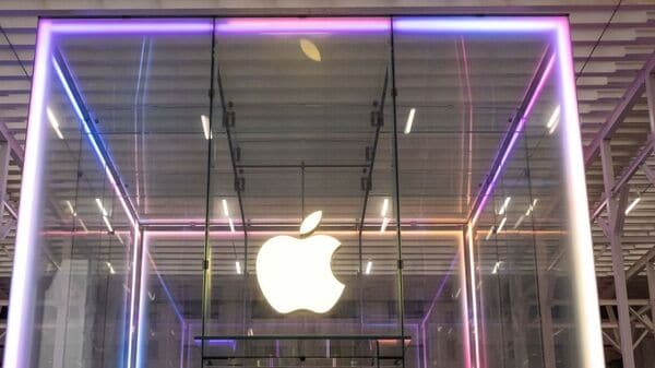Apple готовит Siri нового поколения с помощью проекта Veritas Apple готовит Siri нового поколения с помощью проекта Veritas
