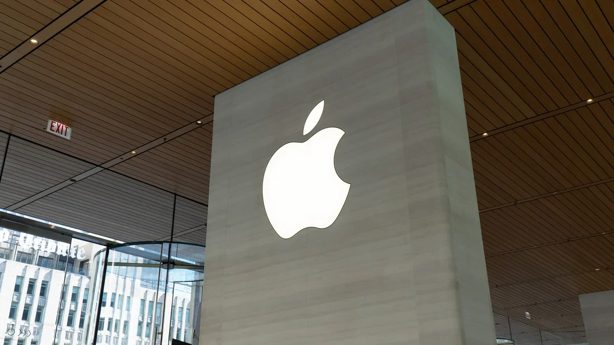Шатдаун в США: почему Apple и Amazon выиграли паузу, а Google и Meta продолжают борьбу Шатдаун в США: почему Apple и Amazon выиграли паузу, а Google и Meta продолжают борьбу