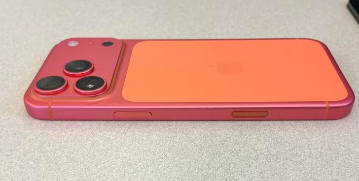 Algunos iPhone 17 Pro Max están cambiando de color: de naranja intenso a Rose Gold por oxidación