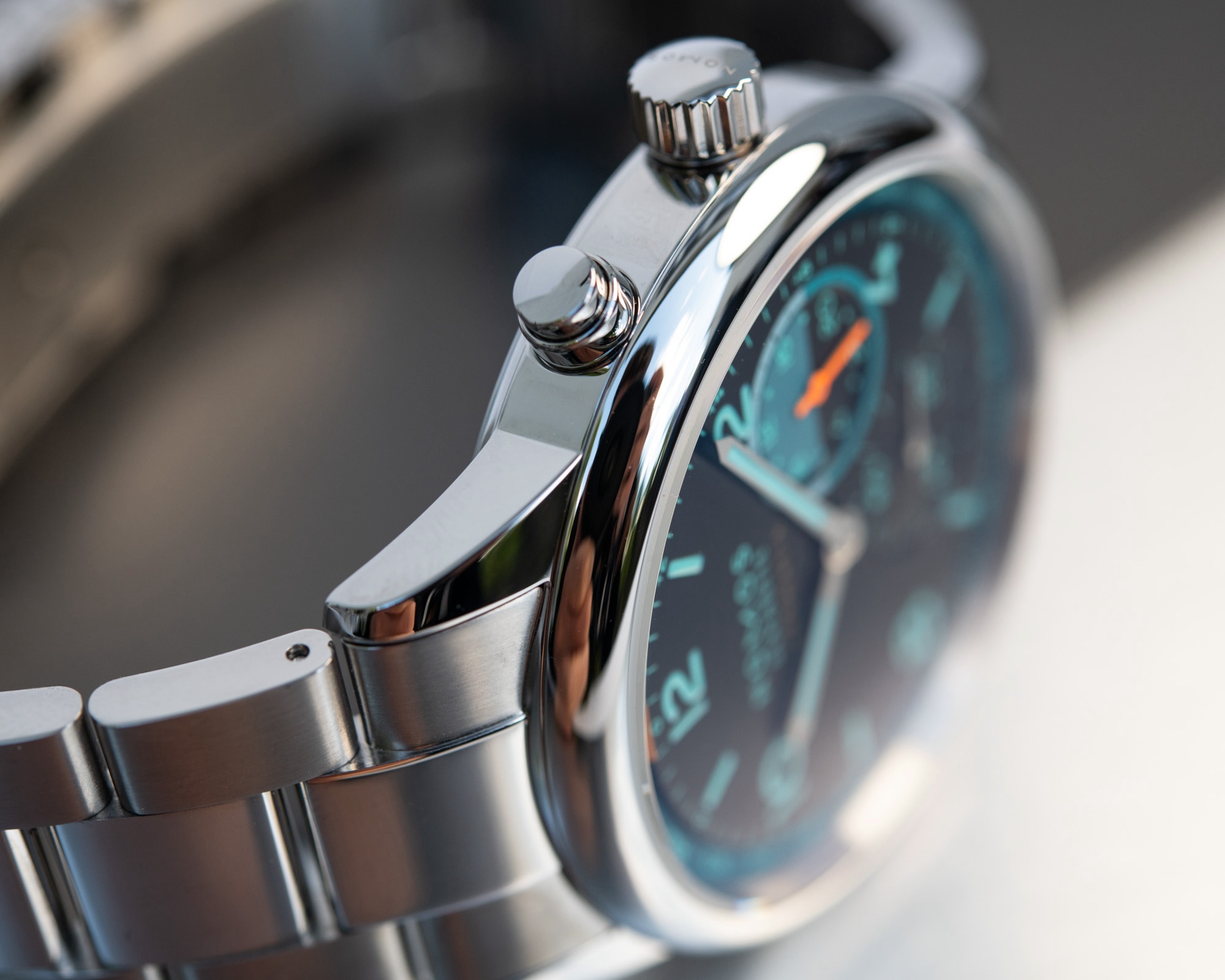 Nomos Club Sport Worldtimer Night Navigation: elegancia nocturna y precisión alemana