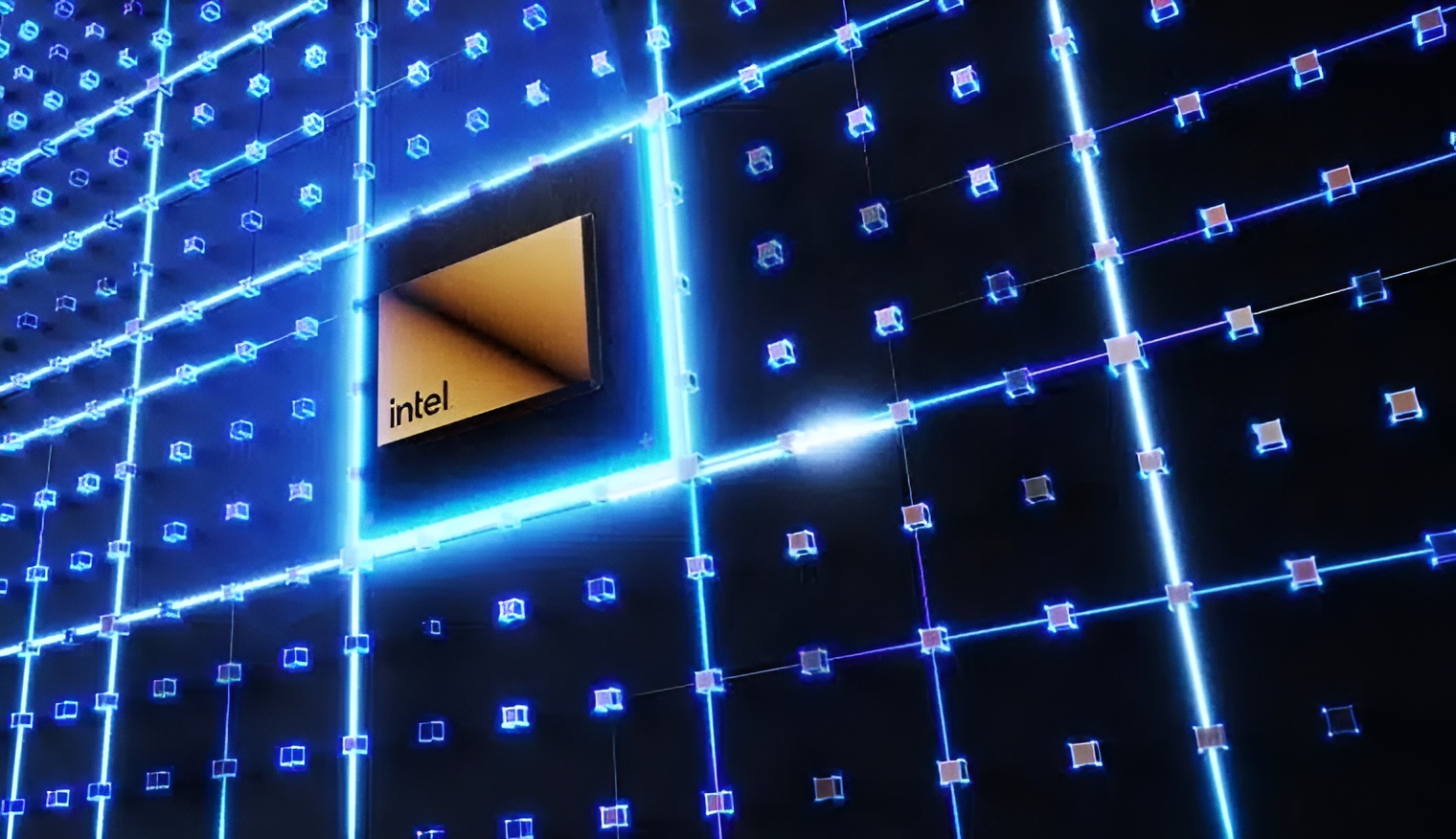 Intel делает смелый шаг: создание кастомных чипов для ИИ и расширение экосистемы x86 Intel делает смелый шаг: создание кастомных чипов для ИИ и расширение экосистемы x86