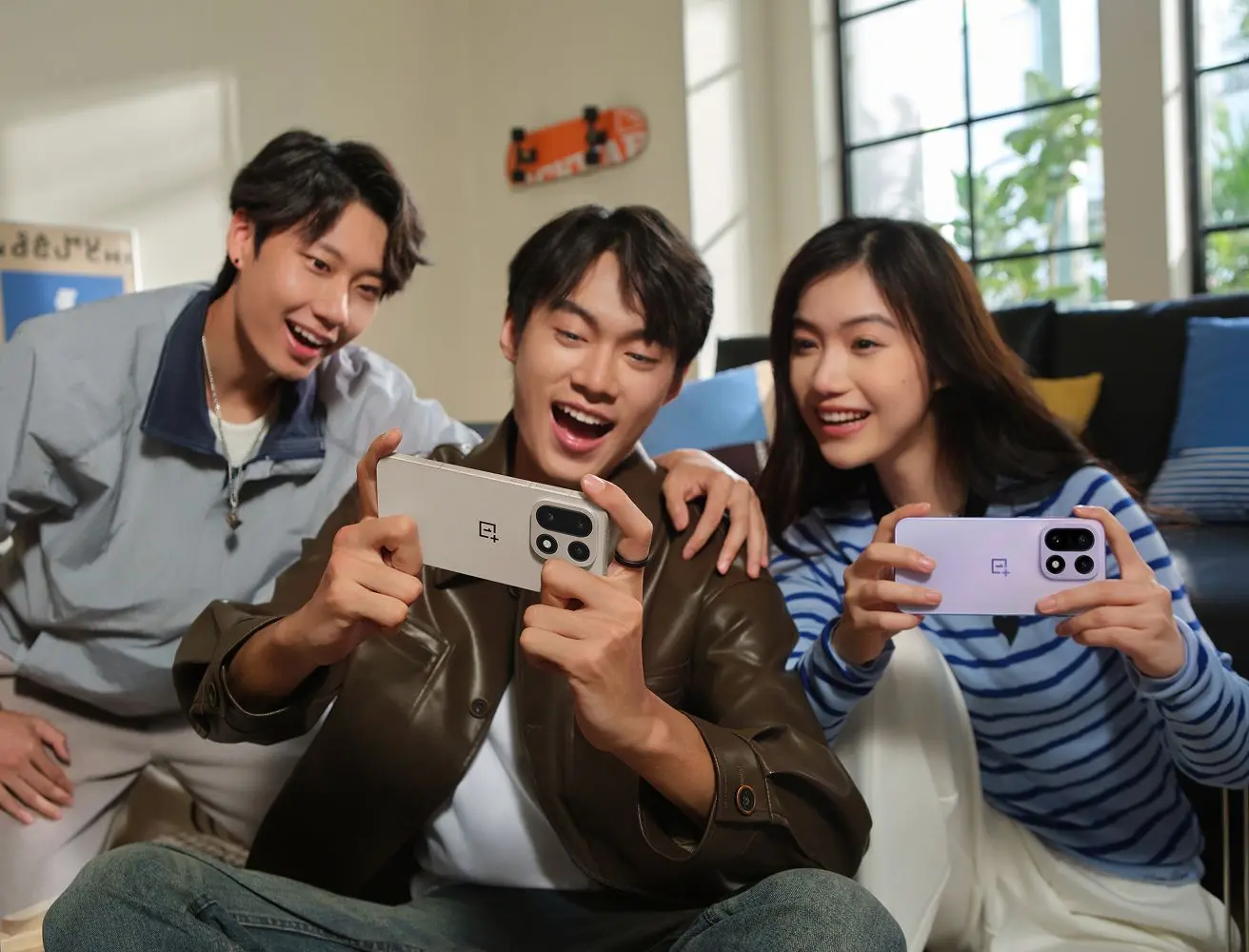 OnePlus 15: potência, bateria gigante e decisões ousadas no flagship de 2025 OnePlus 15: potência, bateria gigante e decisões ousadas no flagship de 2025