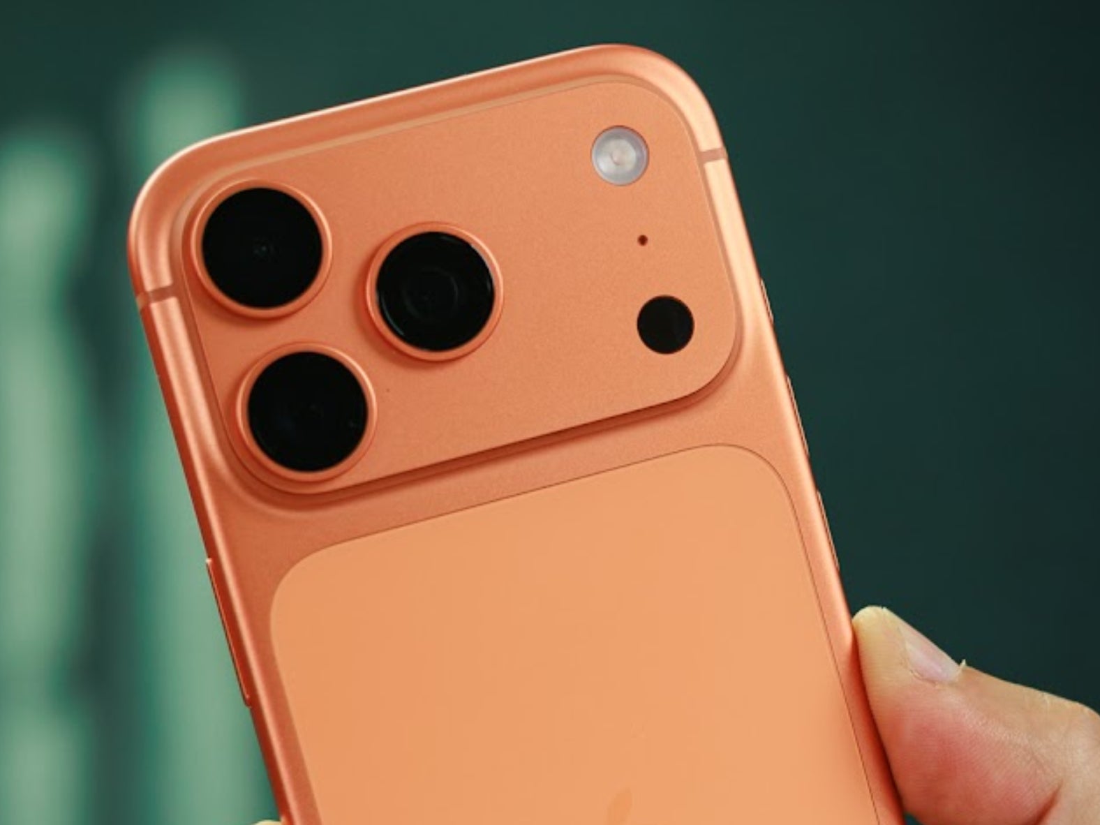 iPhone 18 Pro снова без чёрного? Почему это важный сигнал iPhone 18 Pro снова без чёрного? Почему это важный сигнал