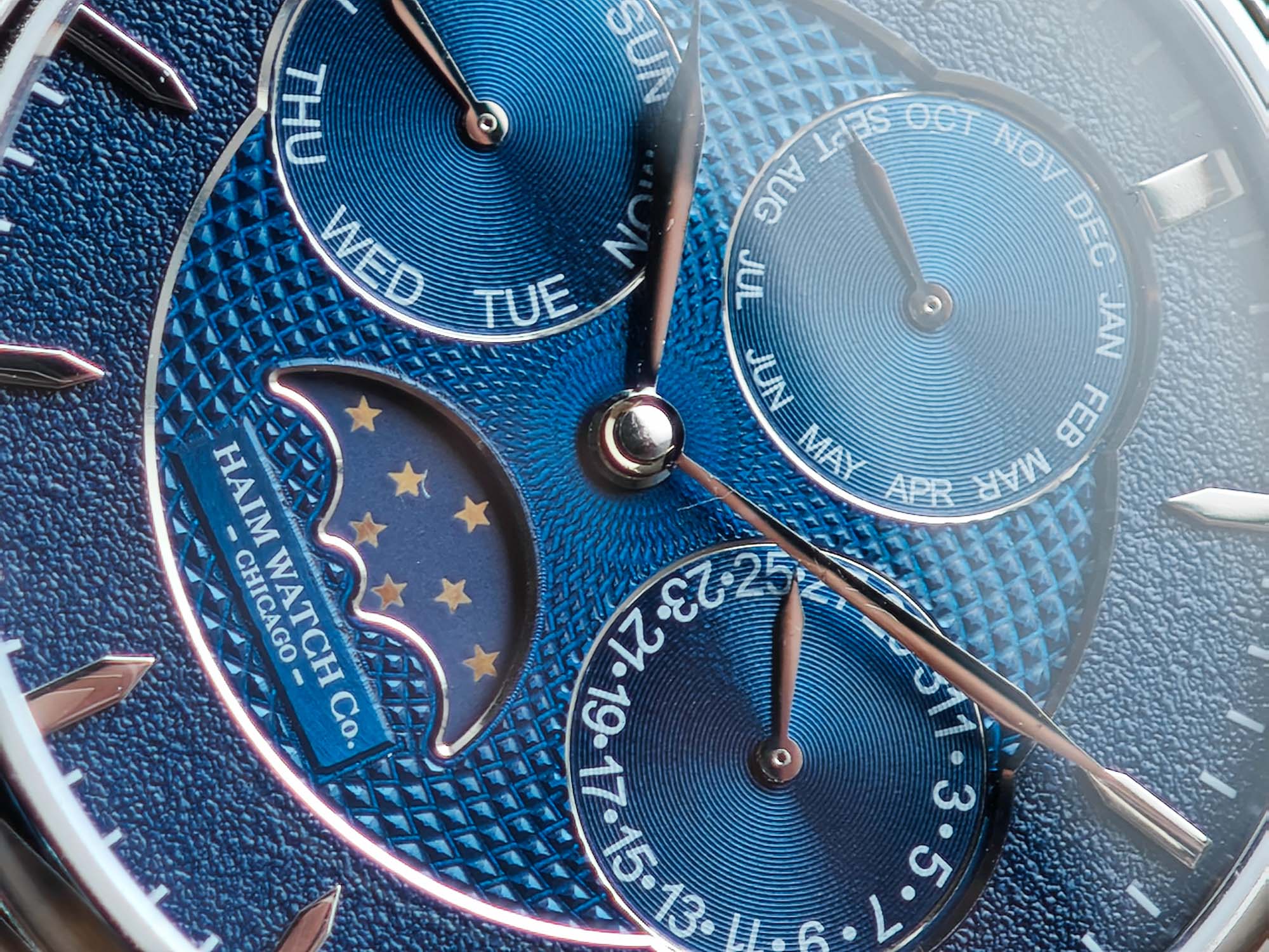 Haim Annum: годовой календарь для эпохи микробрендов