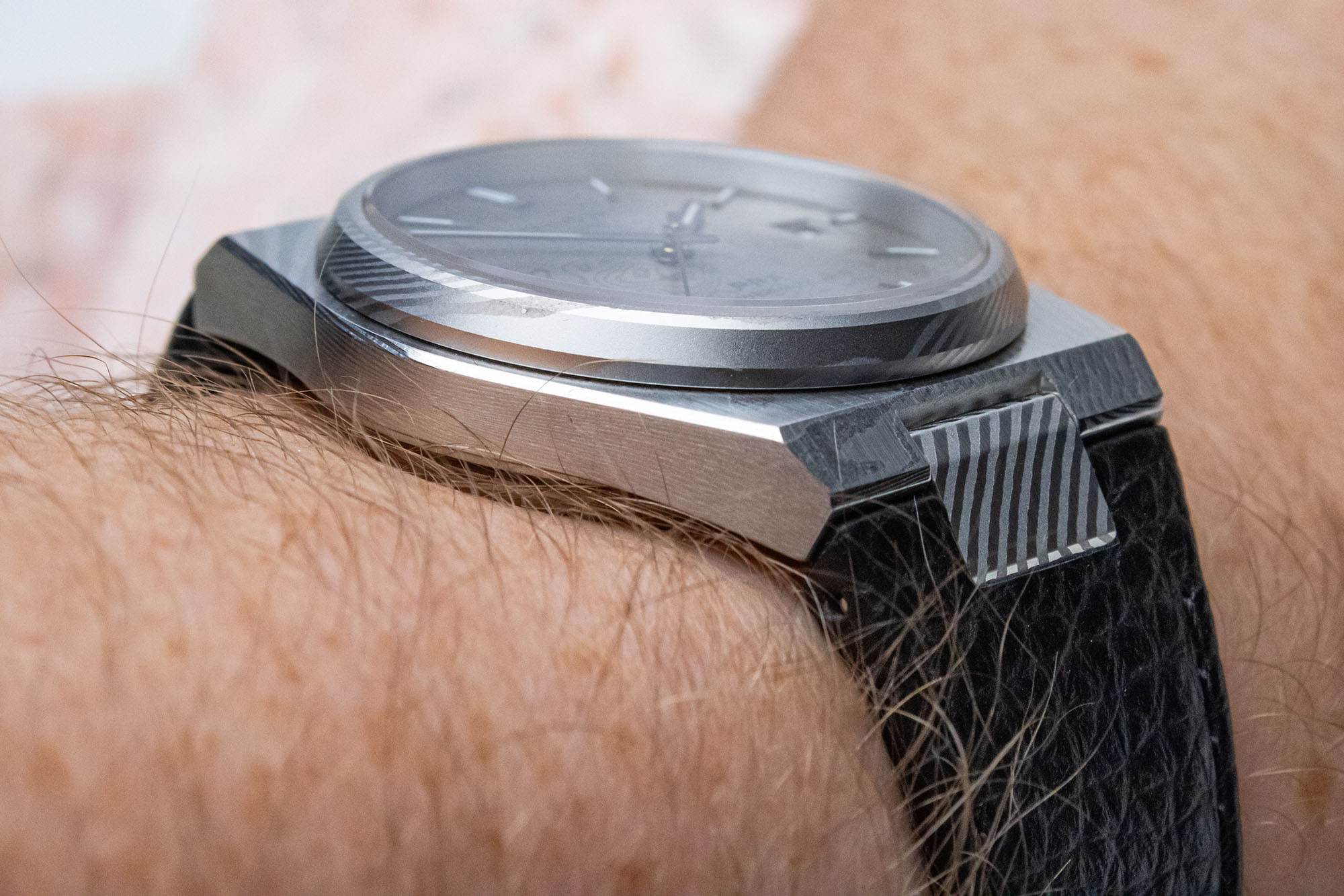 Tissot PRX Powermatic 80 Damascus: дамасская сталь и идеальные 38 мм