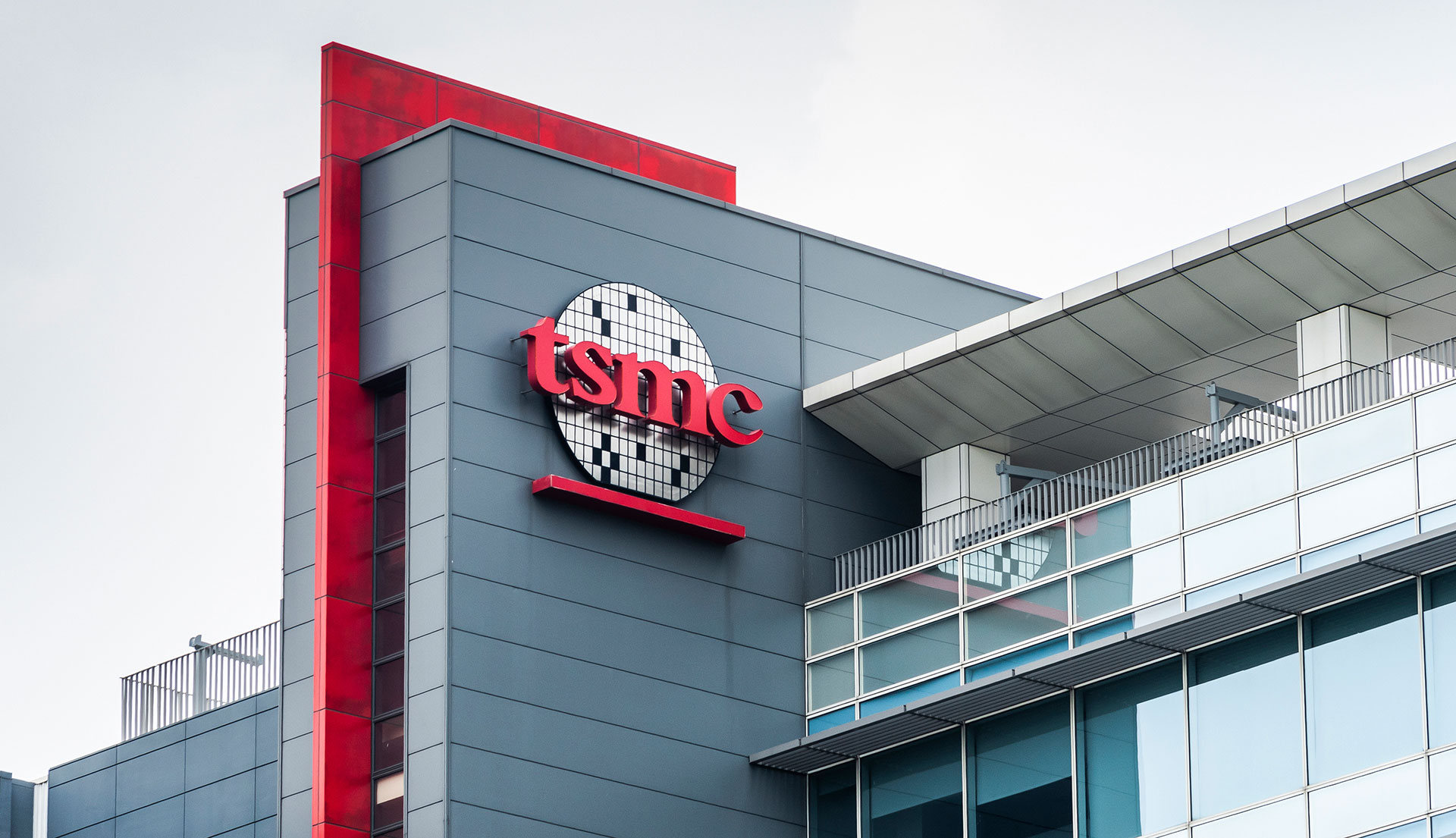 TSMC в Аризоне: прибыльный бизнес или дорогая страховка для США?