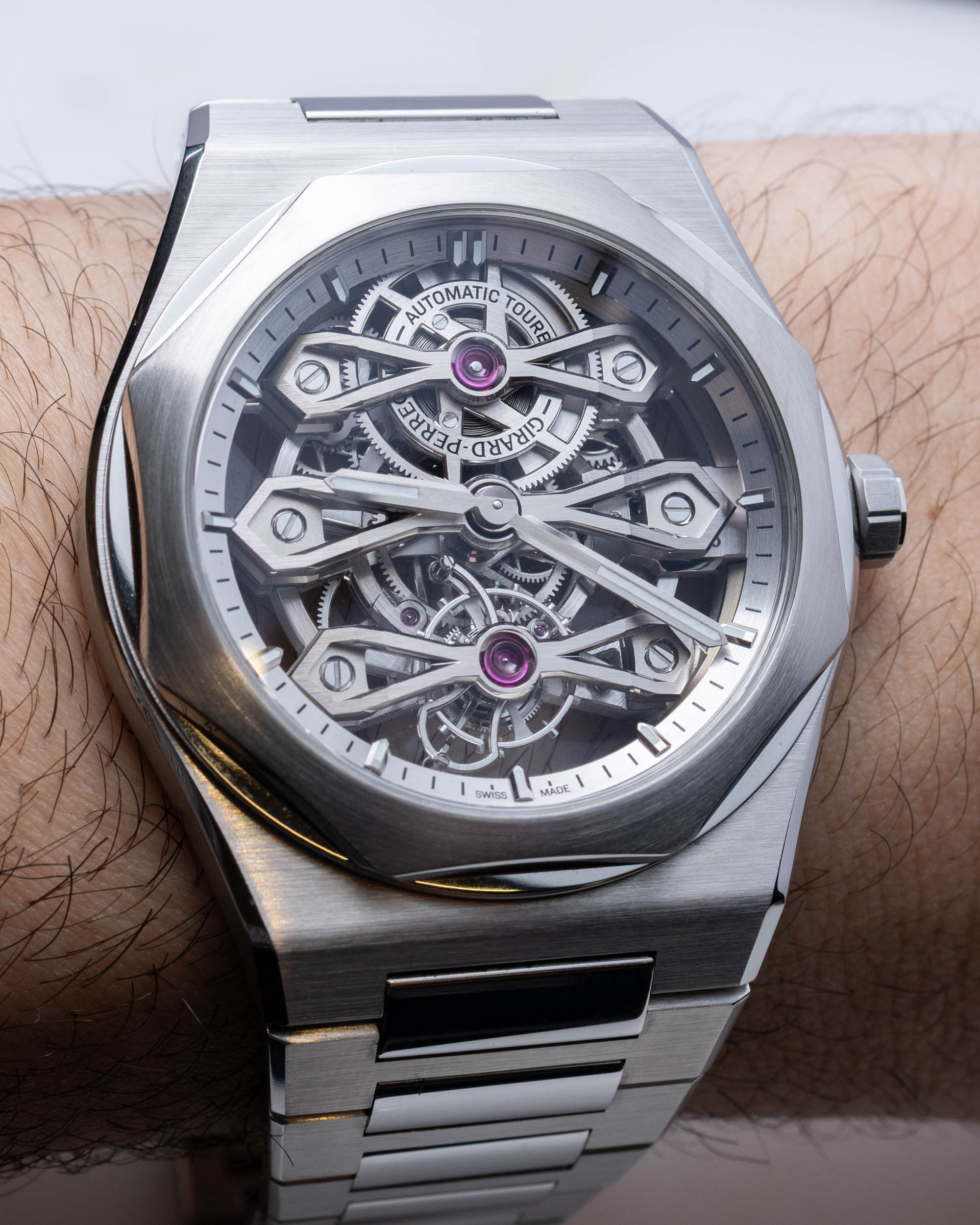 Girard-Perregaux Laureato Three Gold Bridges: три золотых моста в спортивном корпусе Laureato