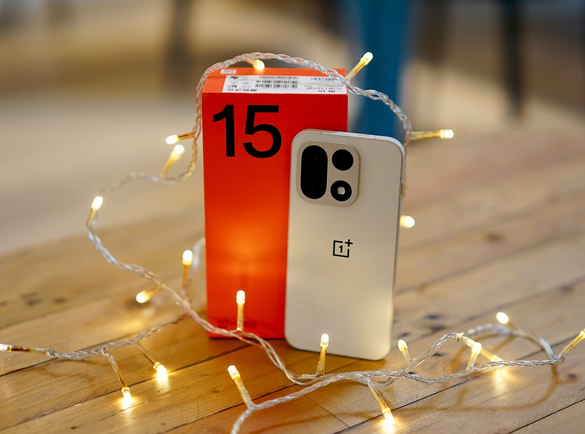 OnePlus 15: флагман, которому не нужно побеждать во всём