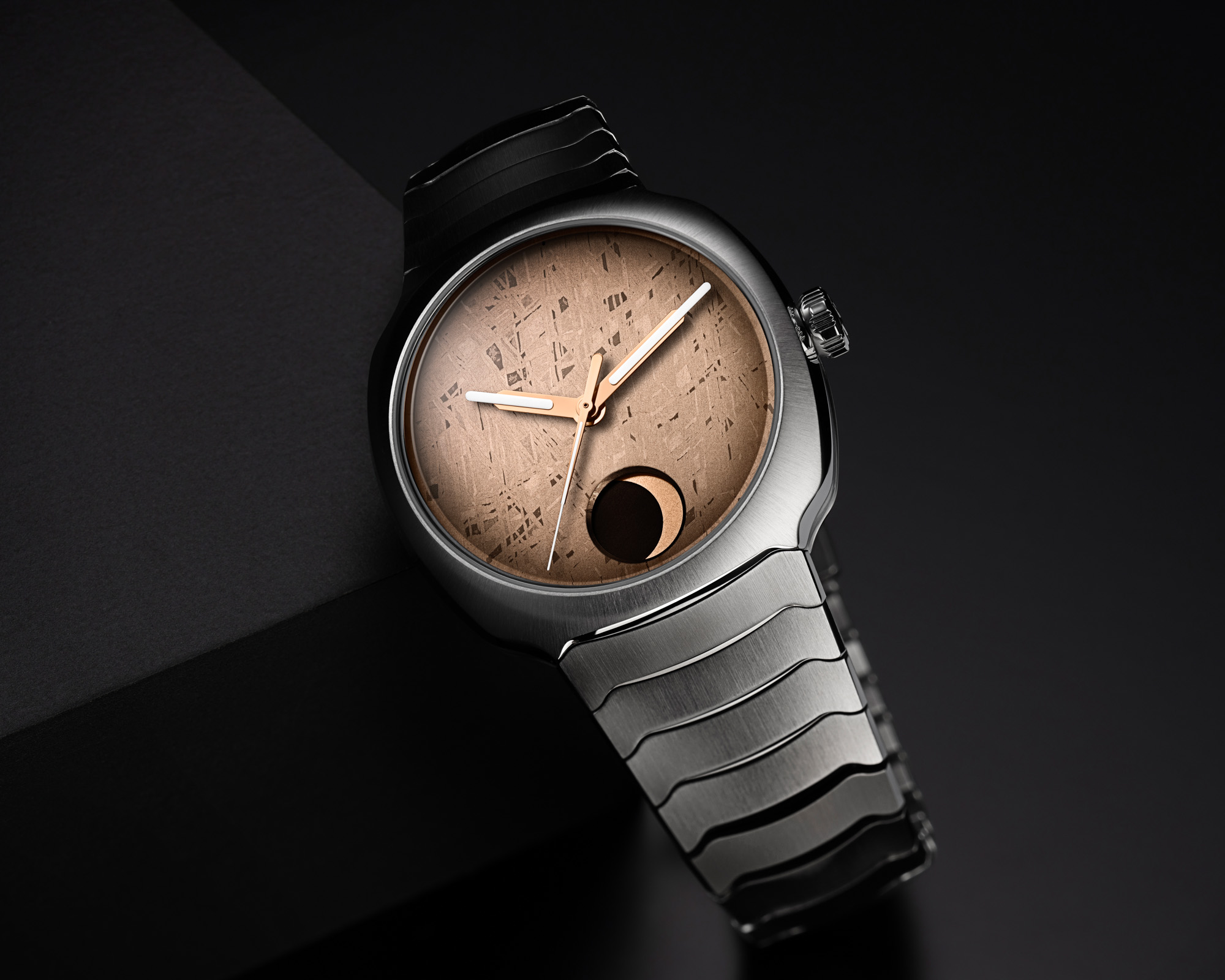 H. Moser Streamliner Perpetual Moon Concept Meteorite: космический лунник