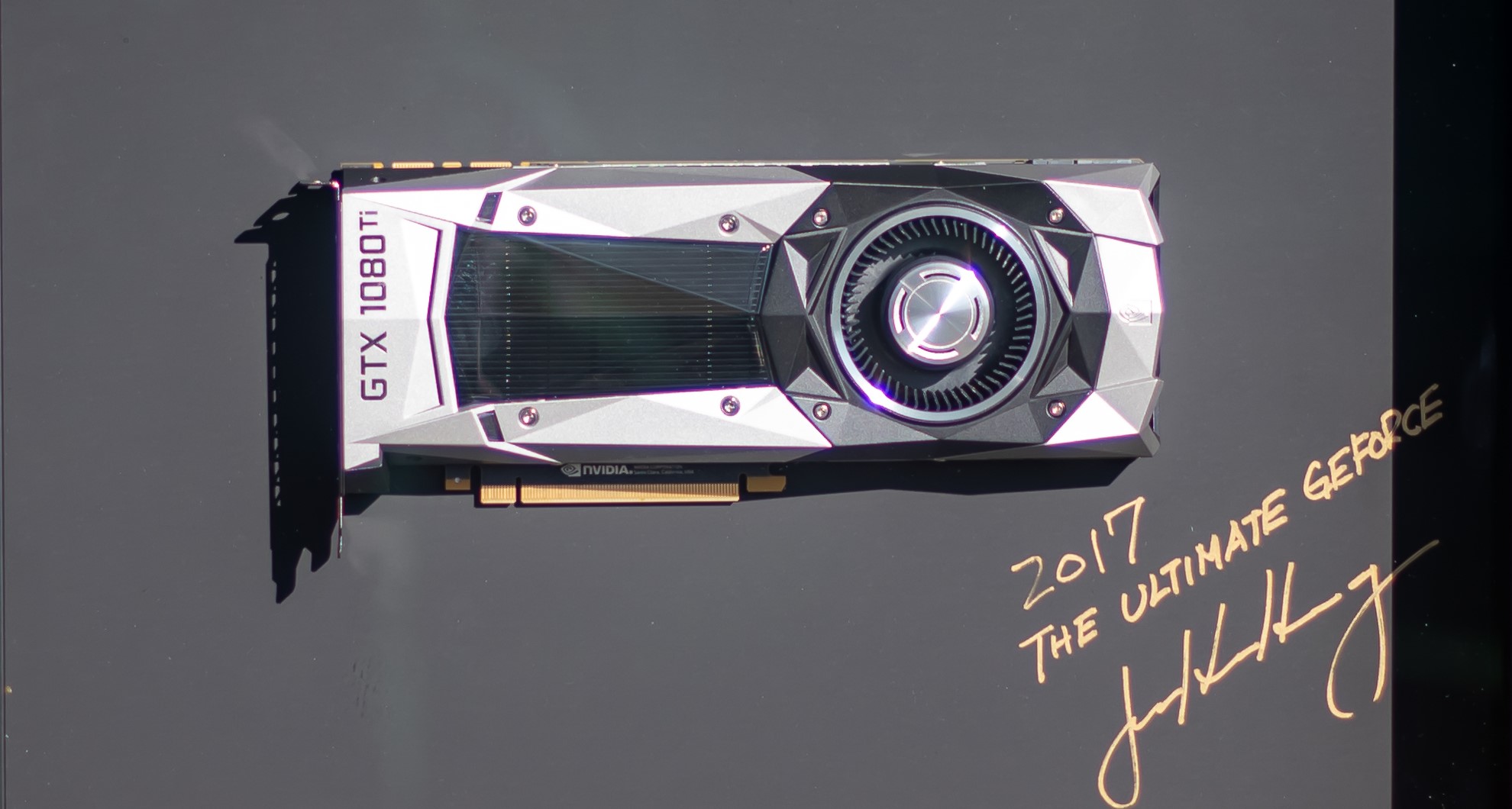 Adiós a las GTX míticas: qué cambia con los drivers NVIDIA GeForce 590 Adiós a las GTX míticas: qué cambia con los drivers NVIDIA GeForce 590